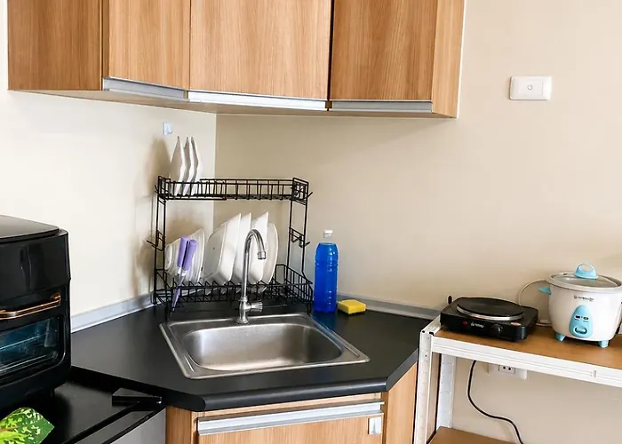 Walking Distance Ayala Mall Block Avida It Park Aparthotel
