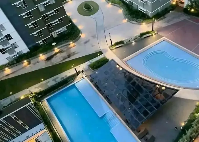 Walking Distance Ayala Mall Block Avida It Park 3* Cebu