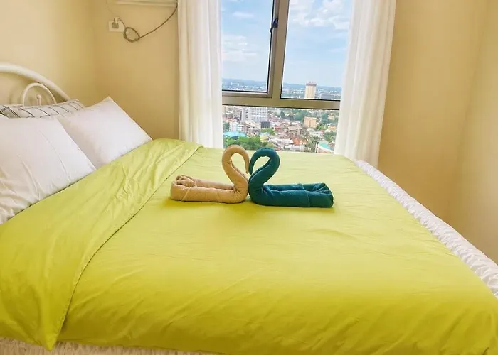 Walking Distance Ayala Mall Block Avida It Park Aparthotel